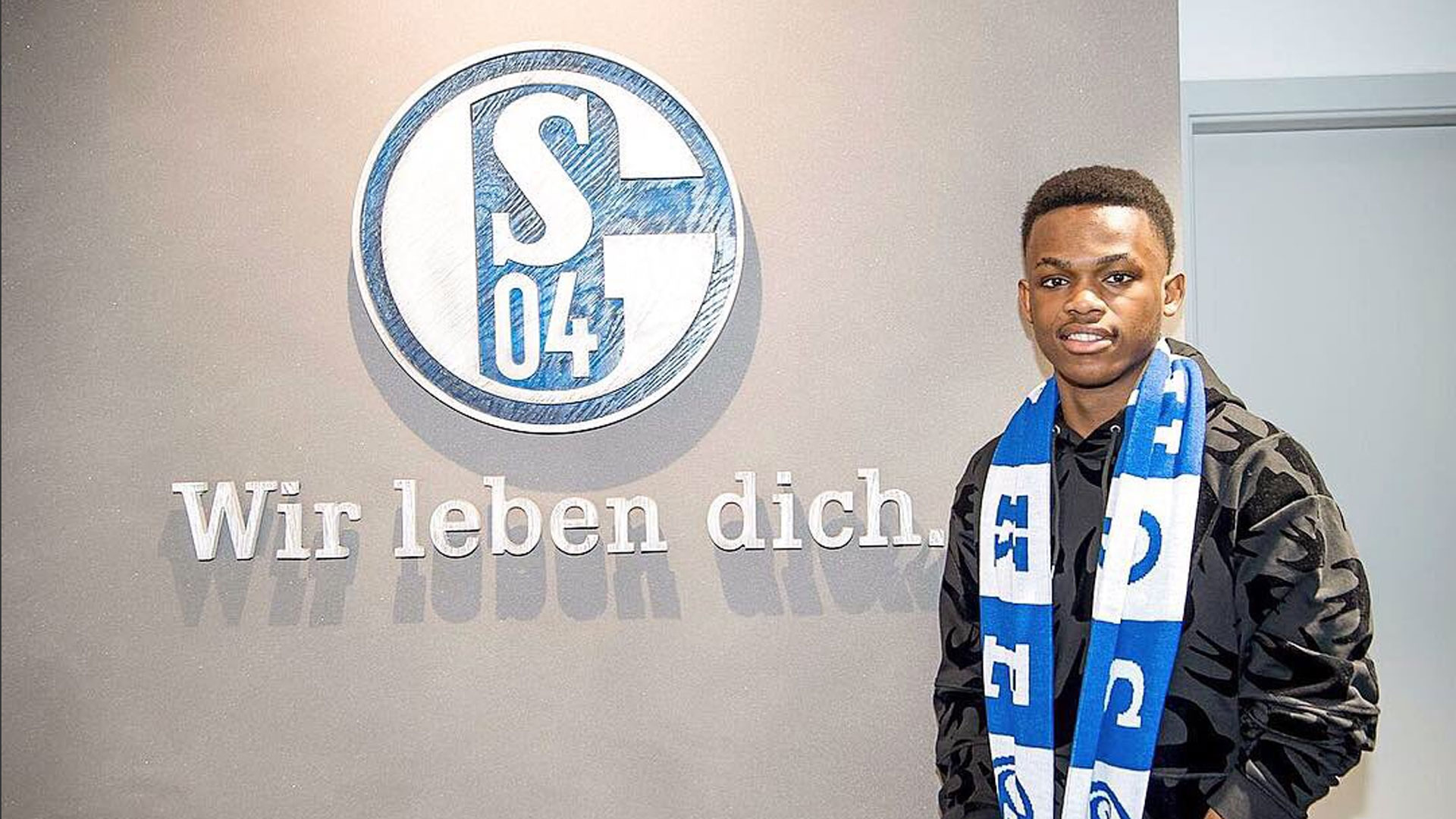 从比赛延期 从比赛延期