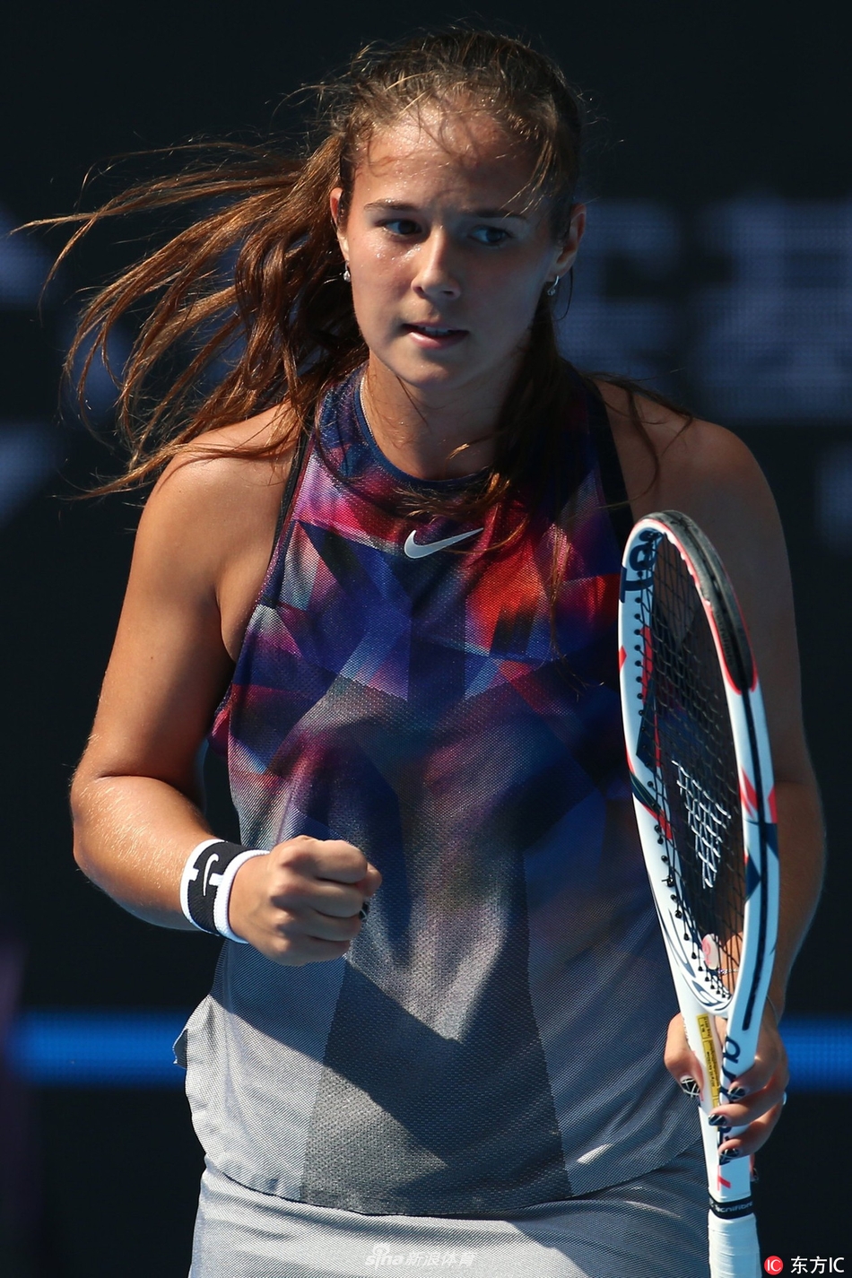 再次捧起西 再次捧起西