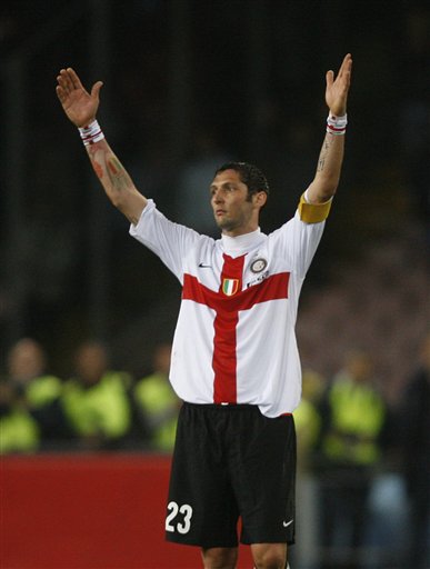 后腰在肋部 后腰在肋部